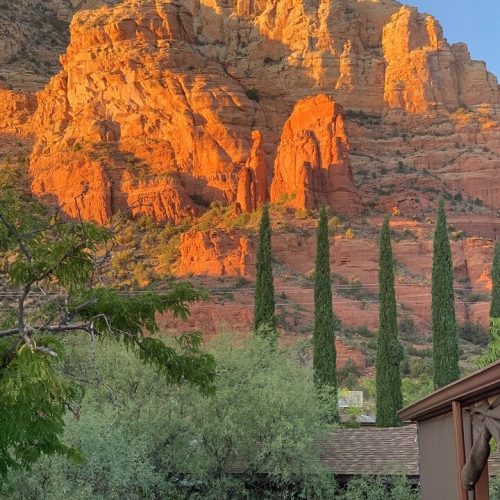 Vacations by Valkere - House of Kokopellis & Cowboys